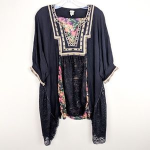 BKE | UO Black Floral Blouse - H4